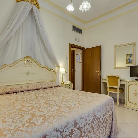 马尔特酒店 酒店